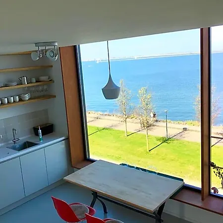 View 4* אמסטרדם