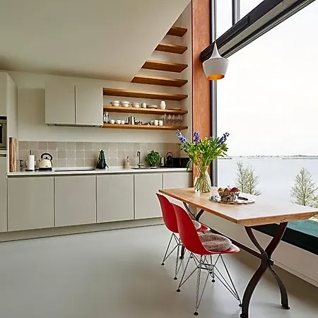 View 4* אמסטרדם
