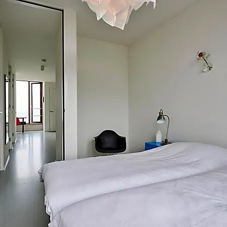 View 4*