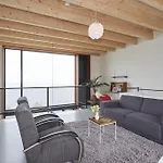 Bed & Breakfast View 4*
